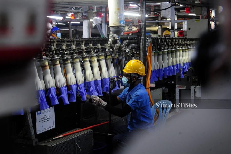 Malaysia S Glove Makers Struggle To Meet Booming Demand