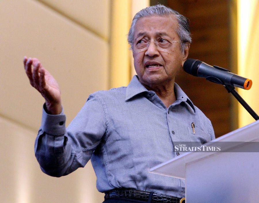  Parti Pejuang Tanah Air (Pejuang) chairman Tun Dr Mahathir Mohamad called for Umno to be completely rejected. - NSTP file pic