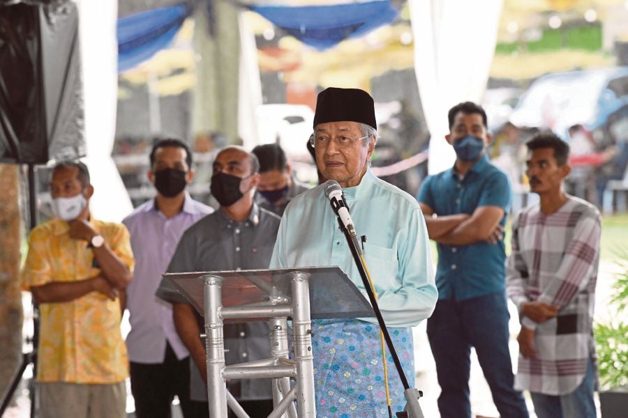 Umno Amended Constitution To Prevent Split In Party Says Mahathir