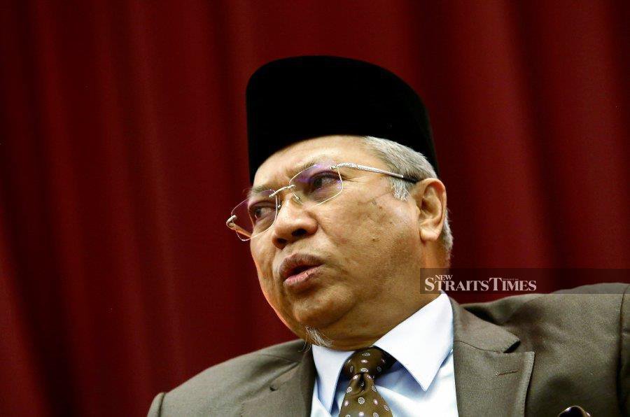 Annuar Slams Ahmad Maslan For Asking Mps To Support Parliament Sitting During Emergency