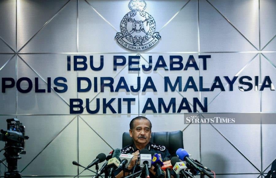 Inspector-General of Police Tan Sri Razarudin Husain said the man had uploaded a clip on his social media platform claiming that he had been contacted by individuals from Israel several times. - NSTP/ASYRAF HAMZAH