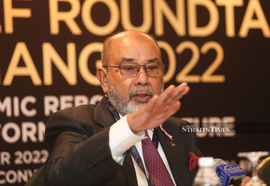 Veteran politician Tan Sri Syed Hamid Syed Albar believed that it is crucial for the country to maintain the current administration and stable political landscape for the progress of the nation and the well-being of the people. - NSTP file pic