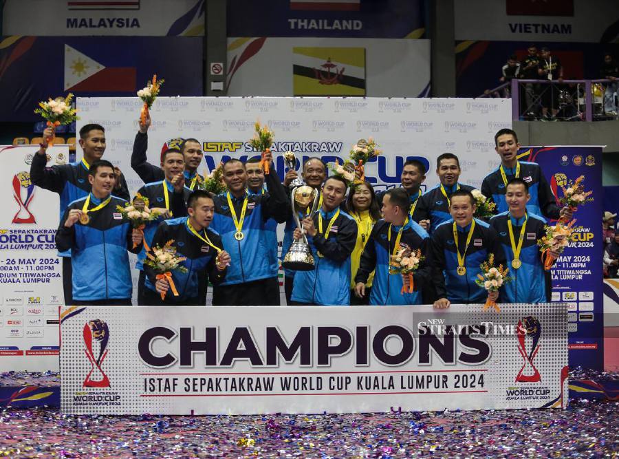 Hopes of achieving a hat-trick at the Sepak Takraw World Cup were dashed after Malaysia lost 2-1 to heavyweights Thailand in the team event final at Titiwangsa Stadium today. - NSTP/HAZREEN MOHAMAD