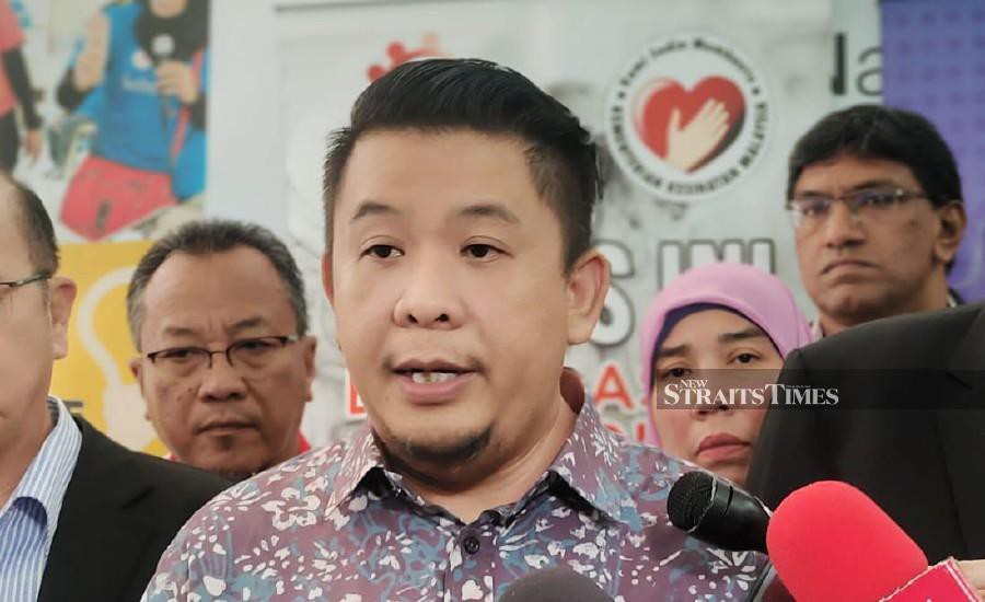 The rising prices of goods may force some parents to choose cheaper food alternatives with less nutrition, Deputy Health Minister Datuk Lukanisman Awang told the Dewan Rakyat today. NSTP FILE PIC