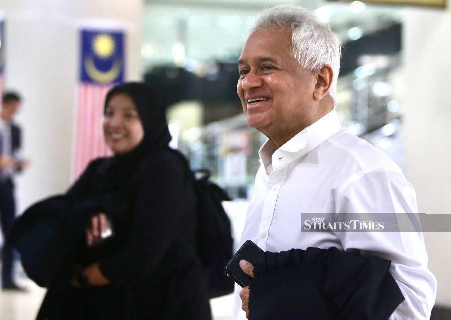 Former Attorney-General (AG) Tan Sri Tommy Thomas earlier this month made an application to strike out a lawsuit filed by Tan Sri Shahrir Samad against him for alleged malicious investigation, prosecution and wrongful arrest. - NSTP/FATHIL ASRI