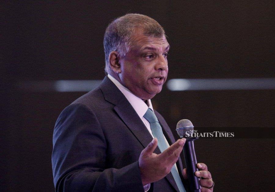 Capital A Bhd chief executive officer (CEO) Tan Sri Tony Fernandes has called for greater transparency from SIA Engineering Co Ltd (SIAEC) regarding its recent recruitment of Malaysian Airlines Bhd’s (MAS) engineering staff. STR/SADIQ SANI