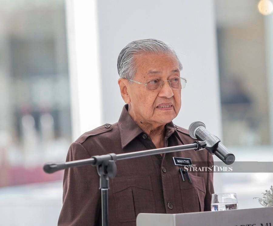 Twitter Deletes Dr Mahathir S Posts On Muslims Right To Kill French