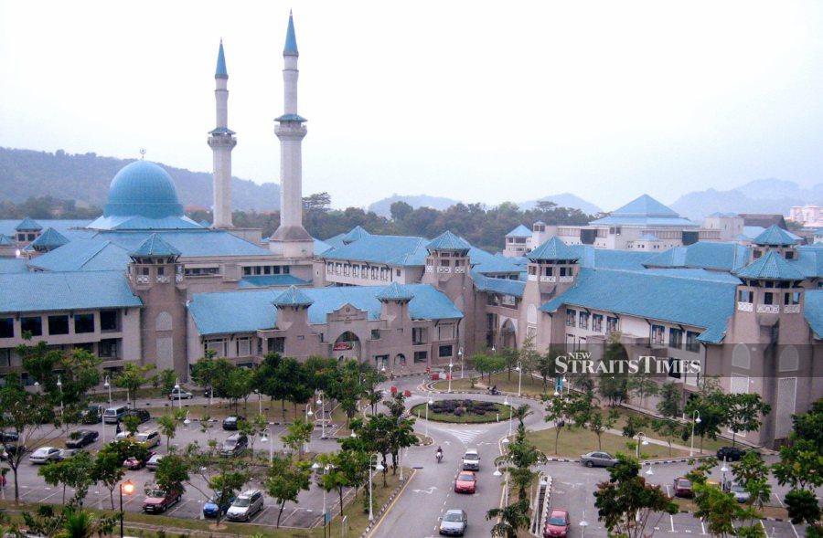 More than 300 international students of International Islamic University Malaysia (IIUM) have yet to receive their passports after submitting them to the university’s visa unit for visa renewal. - NSTP file pic