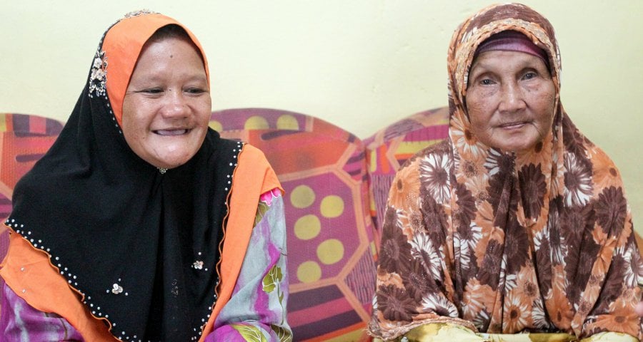 UMP brings light to senior citizen in Kuala Pahang | New Straits Times ...