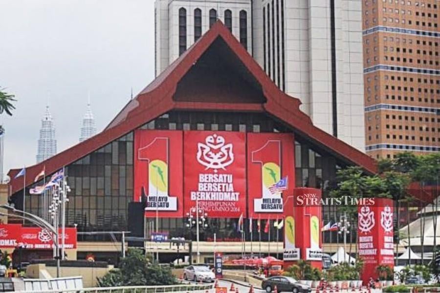The Umno general assembly will be held virtually, should the Movement Control Order and the State of Emergency continue, said its secretary-general Datuk Seri Ahmad Maslan. - NSTP file pic