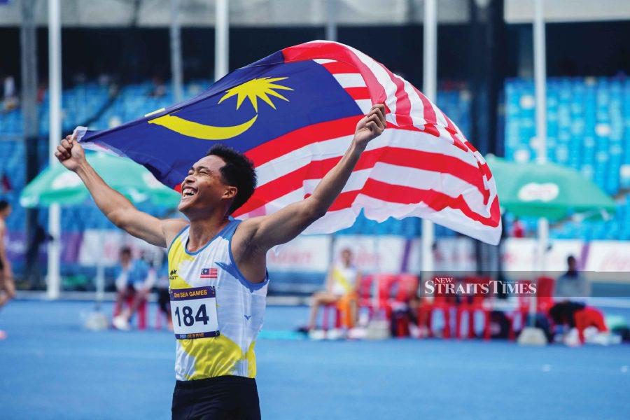 Umar Osman win the men’s 400m gold medal at the 2023 Phnom Penh Sea Games. NSTP PIC 
