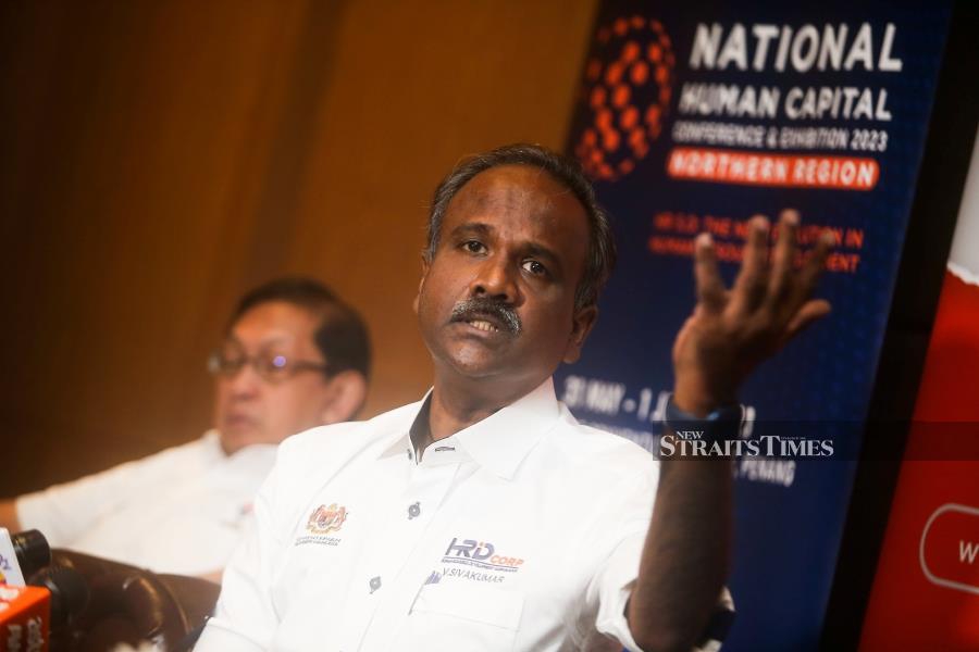 Minister V. Sivakumar said this is to enable employers, who have already been granted quotas to start making plans for the immediate entry of the foreign workers. - NSTP/MIKAIL ONG