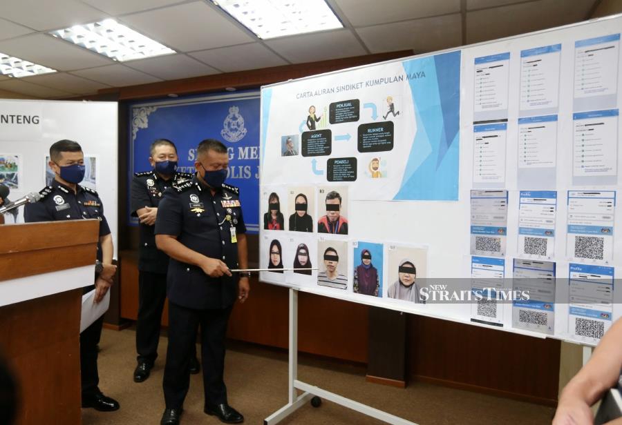 Newly-appointed Johor police chief Datuk Kamarul Zaman Mamat said all the suspects, five of whom were buyers aged between 24 and 42, were nabbed last Monday and Tuesday following a report lodged by the owner of the clinic on Sunday. - NSTP/NUR AISYAH MAZALAN