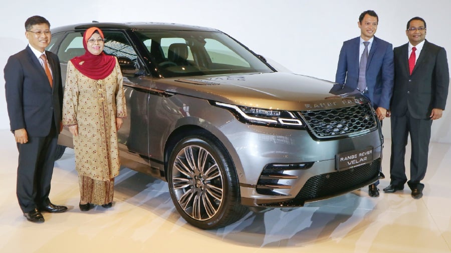 Range Rover Velar Unveiled