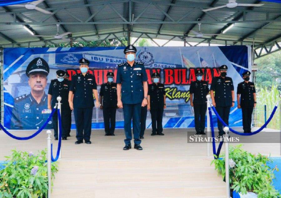 Klang Utara district police chief Assistant Commissioner S. Vijaya Rao  and officers  at the Klang Utara district police headquarters' monthly assembly. - Pic courtesy of PDRM