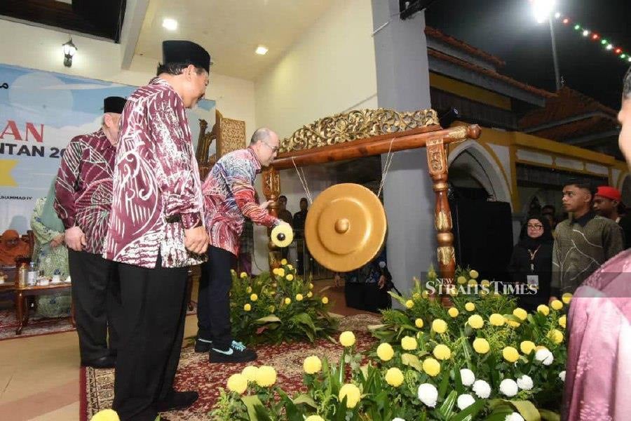 The Visit Kelantan Year (VKY) 2024 which was launched by Tengku Mahkota of Kelantan,Tengku Muhammad Fakhry Petra kicked off tonight. - NSTP/ SHARIFAH MAHSINAH ABDULLAH