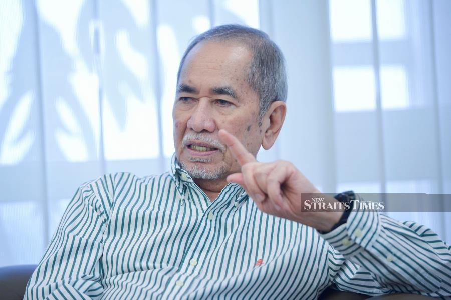 Wan Junaidi said according to the Dewan Rakyat Standing Order 85, information regarding the Select Committee cannot be disclosed to the public as it is still under discussion at the Parliamentary Special Select Committee level. - NSTP/AIZUDDIN SAAD