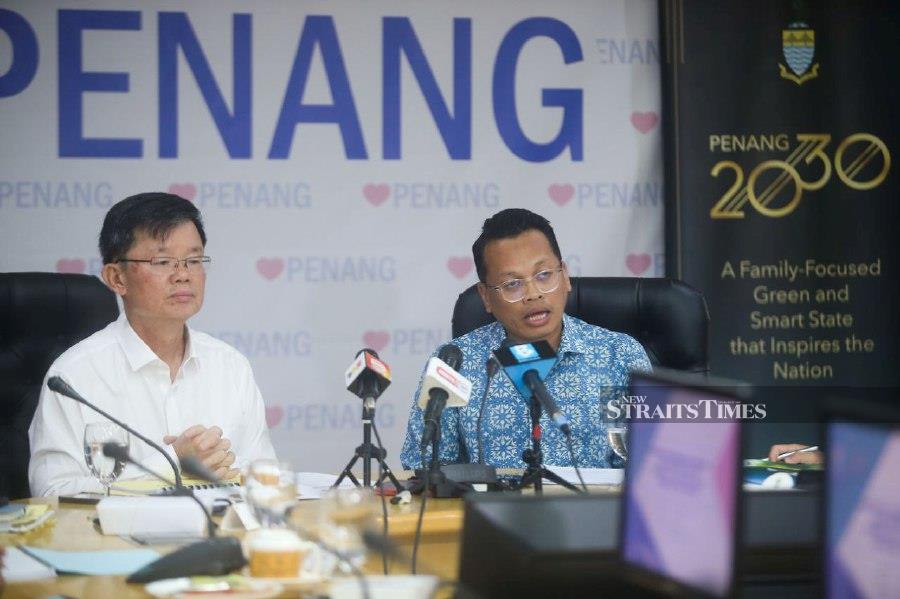 “InsyaAllah, there is hope for Perak to supply water to Penang,” Nik Nazmi Nik Ahmad said at a joint press conference with Chief Minister Chow Kon Yeow here today. - NSTP/MIKAIL ONG