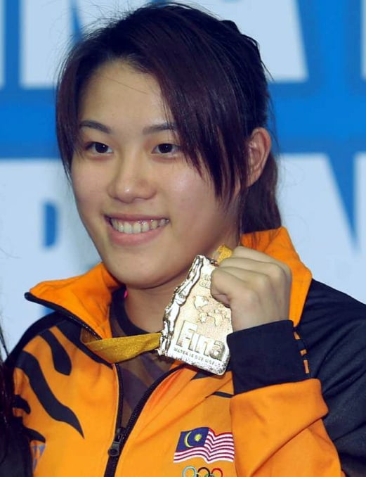Yan yee ng (born 11 july 1993 in kuala lumpur) is a diver who competes inte...