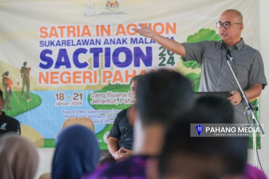 State Communications and Multimedia, Youth, Sports and Non-governmental Organisations Committee chairman Fadzli Mohamad Kamal at the closing ceremony of the Satria In Action (SACTION) Pahang 2024 programme. - File pic credit (Pahang Media)