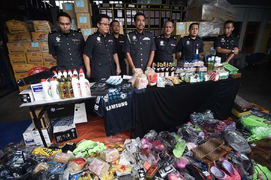 Domestic Trade Ministry Disposes Rm2 5m Worth Of Counterfeit Illegal Goods Seized In Selangor