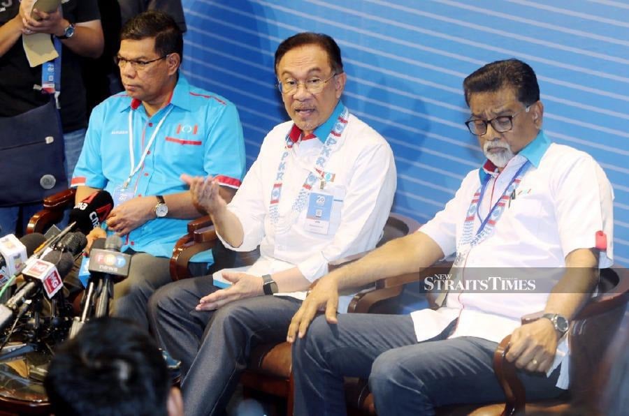 No leaders in PKR have called for the removal of Datuk Seri Azmin Ali from the party, its president Datuk Seri Anwar Ibrahim said. - NSTP/RASUL AZLI SAMAD
