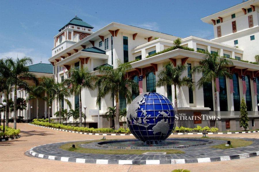 Expressing its utmost concern and deep regret following the dissemination of a confidential Diplomatic Note dated Sept 23, 2023, Malaysia’s Foreign Ministry on Friday said an internal investigation revealed that the unauthorised dissemination did not originate from within the ministry. - NSTP file pic