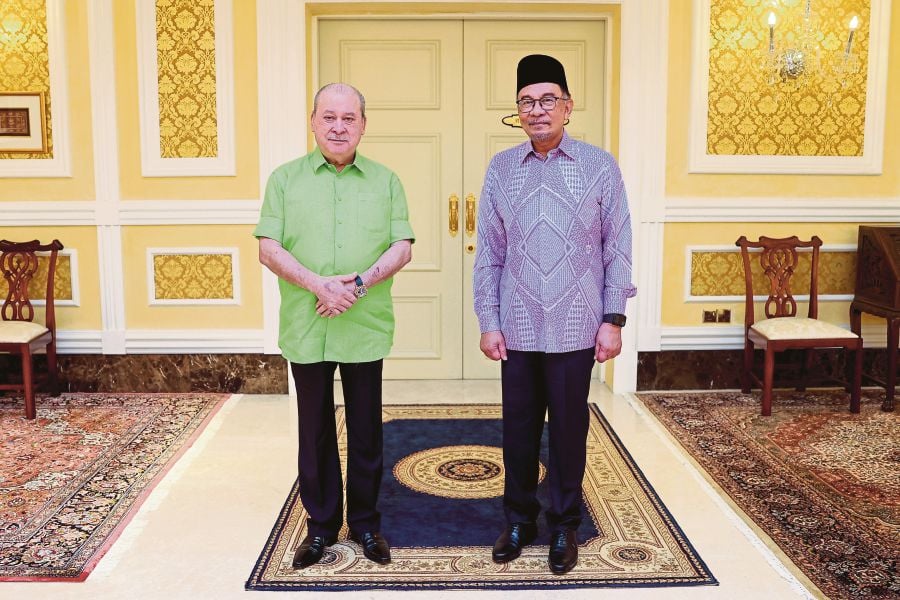 His Majesty Sultan Ibrahim, King of Malaysia (left), today granted an audience to Prime Minister Datuk Seri Anwar Ibrahim, at Istana Negara. - BERNAMA pic