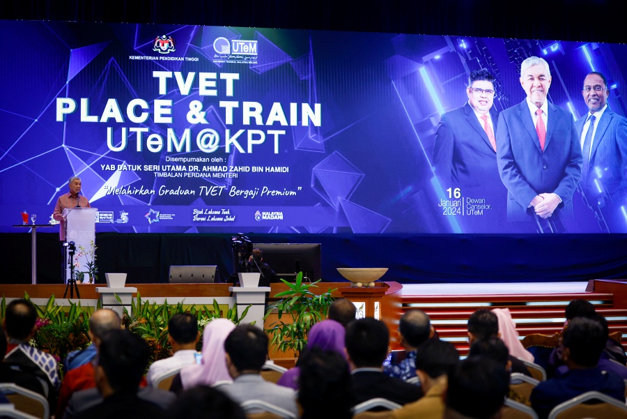 The Deputy Prime Minister said selected students would be sent to China for between three months and one year to undergo training in various fields under a Belt and Road Initiative (BRI). - Bernama pic