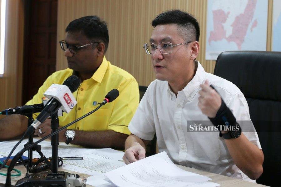 State Infrastructure Committee chairman Zairil Khir Johari said it was important for the people to avoid wastage of water. - NSTP file pic