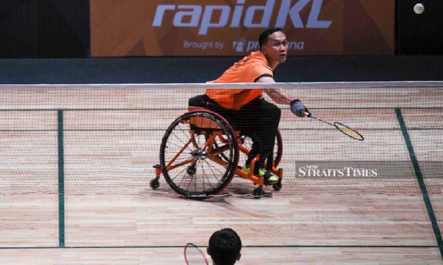 Malaysia paralympic badminton Ganbare Malaysia: