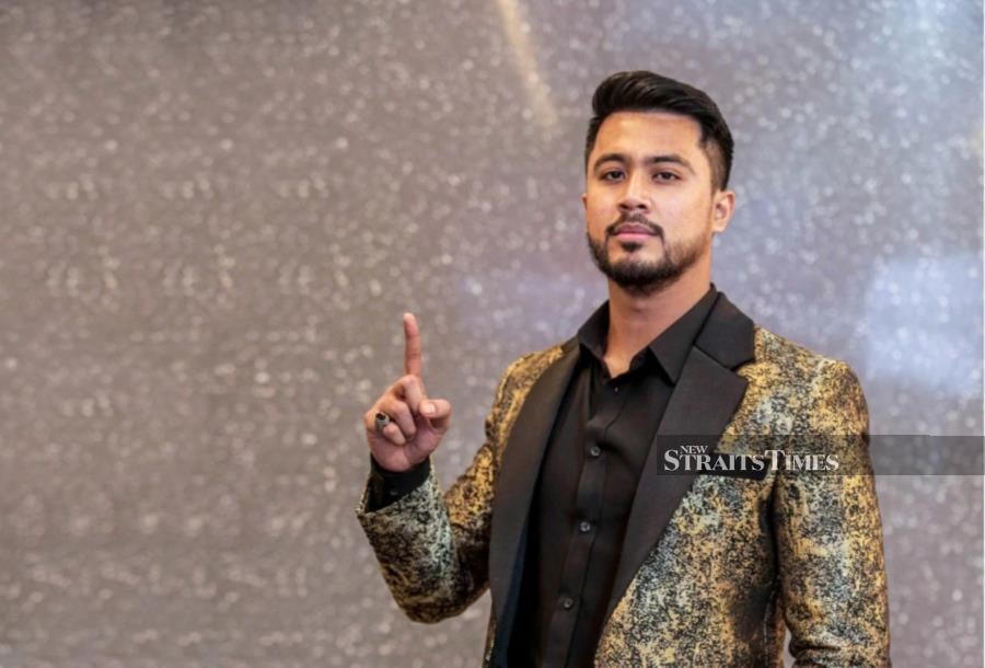 Aliff Aziz said that he made a big mistake by getting to know Sarah Yasmine, the woman who has claimed to be his girlfriend and "exposed" his private conversations with actress Ruhainies Zainul Ilyas (NSTP File Pic)
