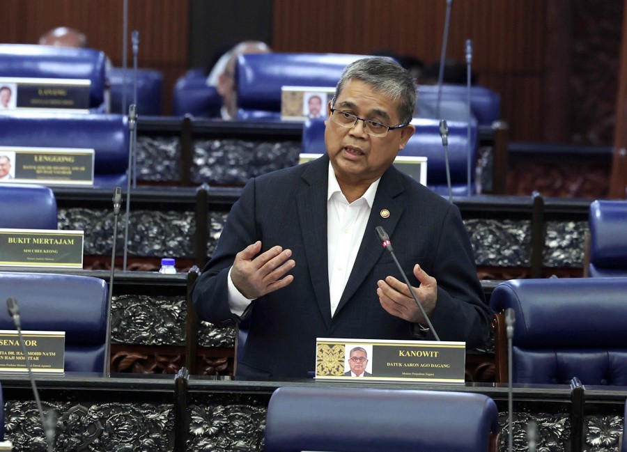 National Unity Minister Datuk Aaron Ago Anak Dagang urged Malaysians to uphold peace and harmony by refraining from engaging in acts that lead to racial tensions. — FILE PIC