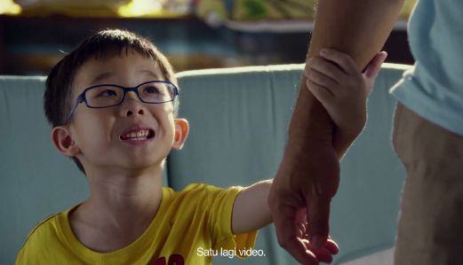 Digi's first video Connect to be Free that was launched for its #BukaLaHati campaign. 
