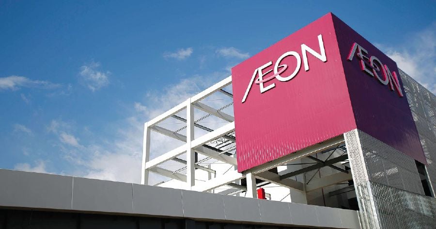 AEON Retail Malaysia chief executive officer Shafie Shamsuddin said it had started a “reat lockdown sale” via online, selling items like clothing, apparels and electronics.