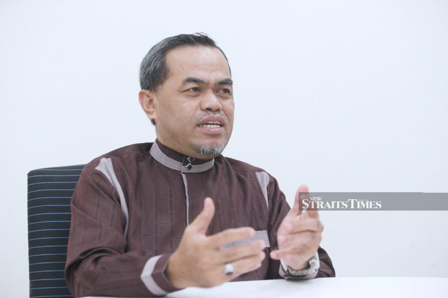 Federation of Malaysian Consumers Associations (Fomca) deputy president, Mohd Yusof Abdul Rahman says the petrol subsidy is too low. - NSTP/File pic