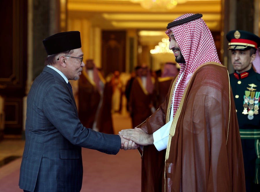 This Oct 21 pic shows Prime Minister Datuk Seri Anwar Ibrahim in a meeting with the Prime Minister of Saudi Arabia Crown Prince Mohammed bin Salman at Al-Yamamah Palace in Riyadh. - BERNAMA PIC
