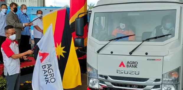 Agrobank Launches Mobile Atm Services To Nine Districts In Sarawak