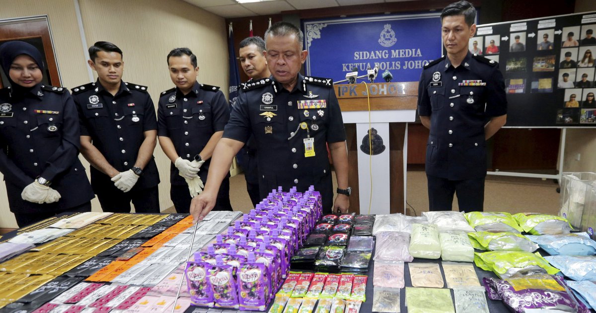 17 Suspected Drug-traffickers Nabbed In 5 Raids, RM1.6 Million Drugs ...