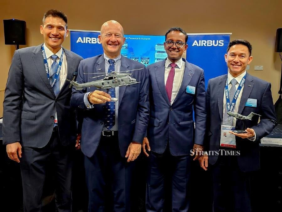 (From left) Burhanudin Noordin Ali, Airbus Chief Representative - Malaysia_ Vincent Dubrule, Head of Asia-Pacific, Airbus Helicopters_ Anand Stanley, President Airbus Asia-Pacific and Zakir Hamid (Zak), Airbus Defence and Space Head of Asia-Pacific