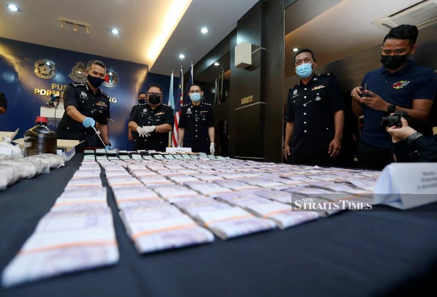 Police Bust 3 Loan Shark Groups In Penang One Led By A Datuk Seri Nsttv