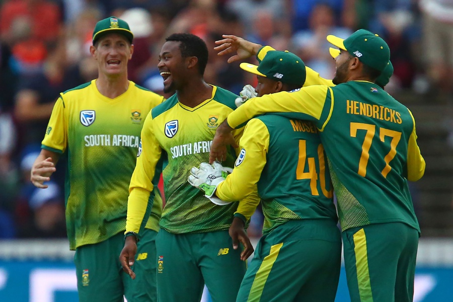 Roy's bizarre exit turns 2nd T20 South Africa's way | New Straits Times ...