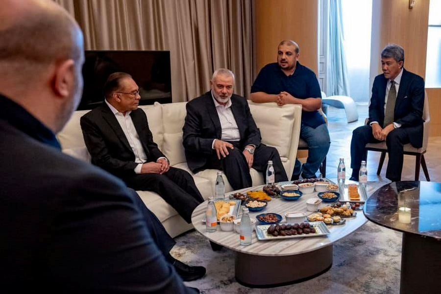 Meta Platforms has restored Facebook posts by Malaysian media covering Prime Minister Anwar Ibrahim’s meeting this week with a Hamas leader, saying they were removed in error. - Pic credit Facebook/Anwar Ibrahim