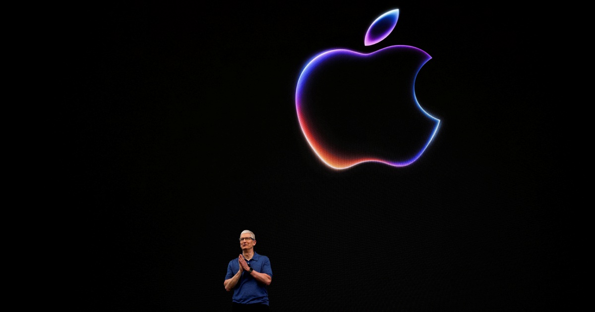 Apple hits record as AI features promise boost in iPhone sales | New ...