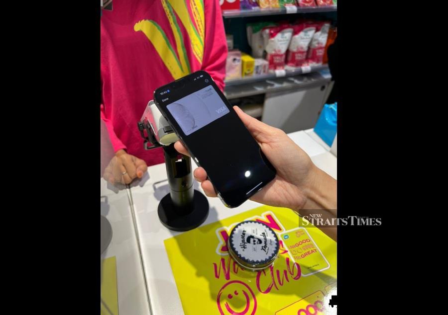 tech-apple-pay-available-in-malaysia-starting-today-new-straits