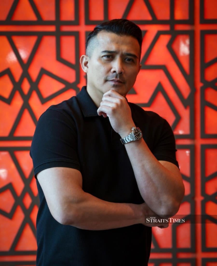Datuk Aaron Aziz is back on the small screen, this time in his very own Hari Raya advertisement (NSTP/Rohanis Shukri)