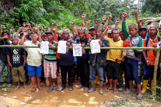 600 Orang Asli Set Up Blockades Against Logging Activities