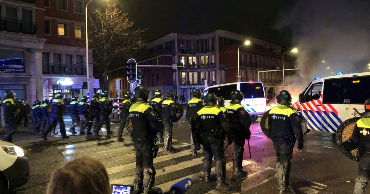 Dutch Police Arrest 19 Over New Covid Riots | New Straits Times