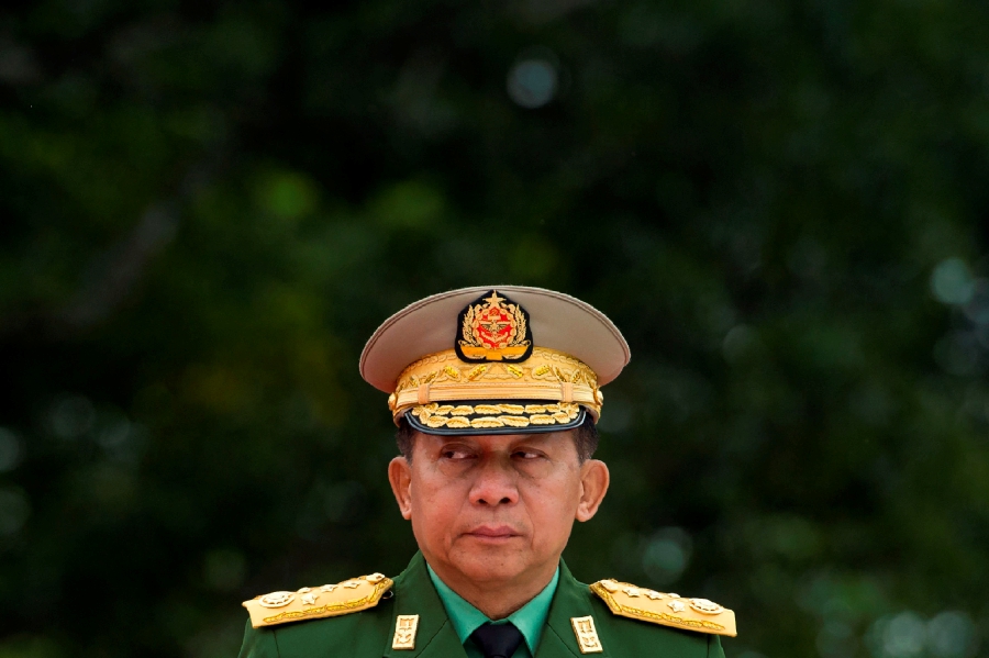 Myanmar army chief defiant after UN 'genocide' probe  New Straits