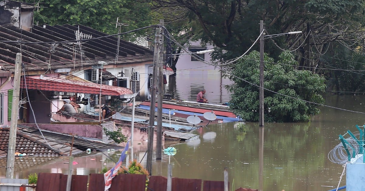 Taman Sri Muda Flood Victims Still Waiting For Help | New Straits Times ...